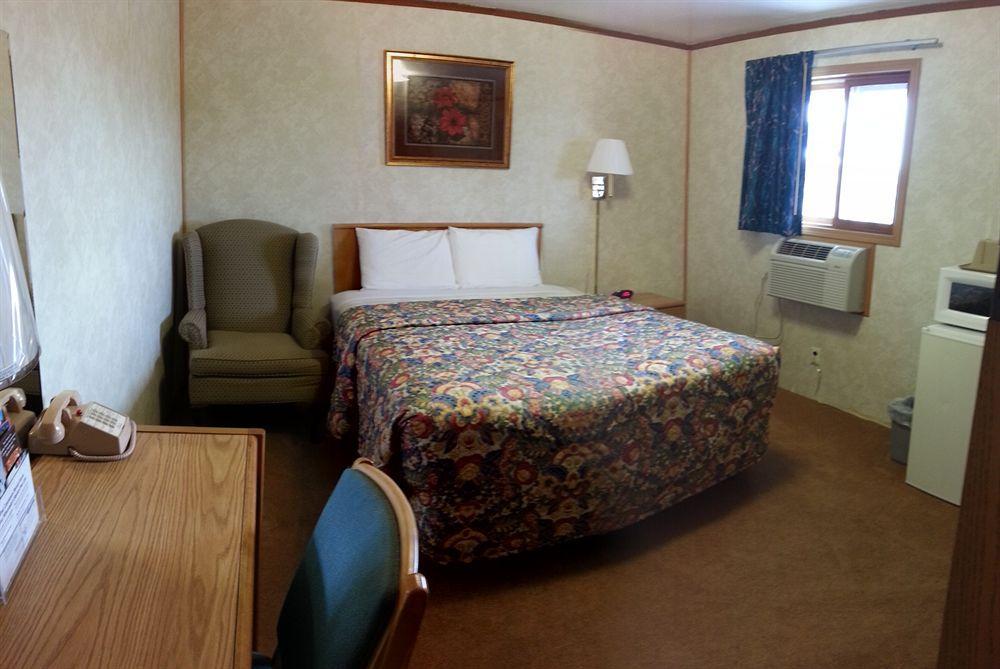 Royal Inn Hudson I-94 ภายนอก รูปภาพ