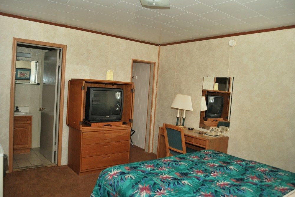 Royal Inn Hudson I-94 ภายนอก รูปภาพ