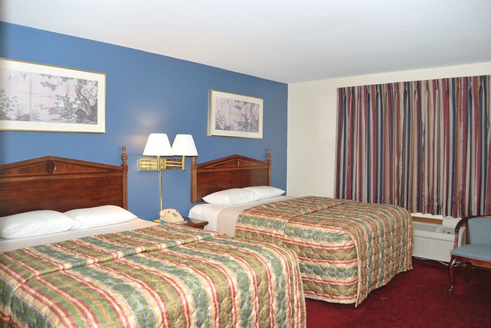 Royal Inn Hudson I-94 ภายนอก รูปภาพ