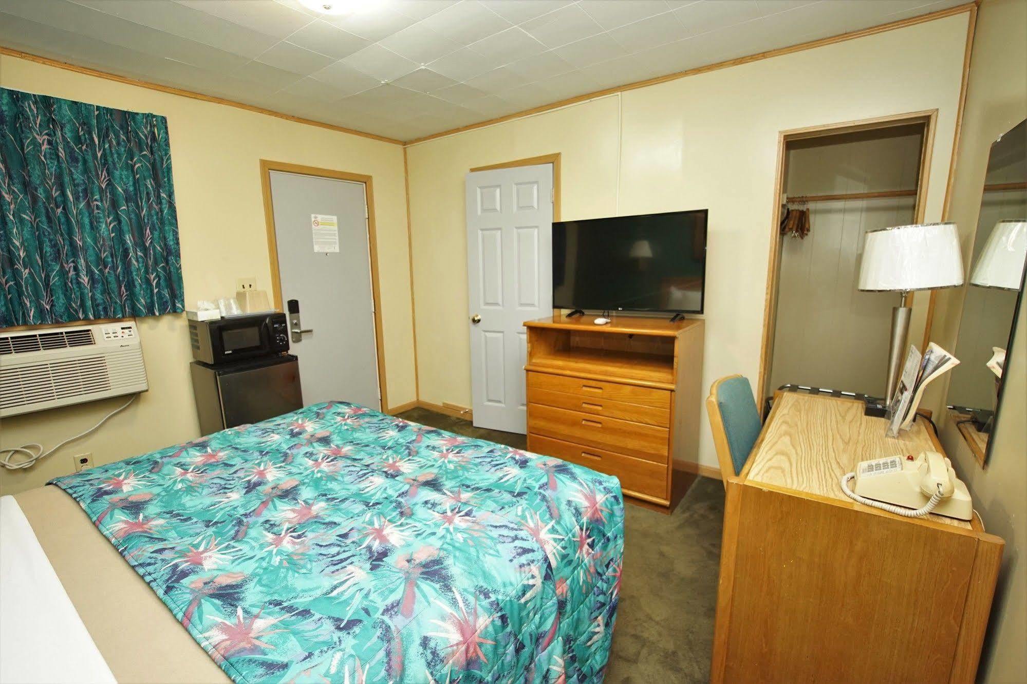 Royal Inn Hudson I-94 ภายนอก รูปภาพ