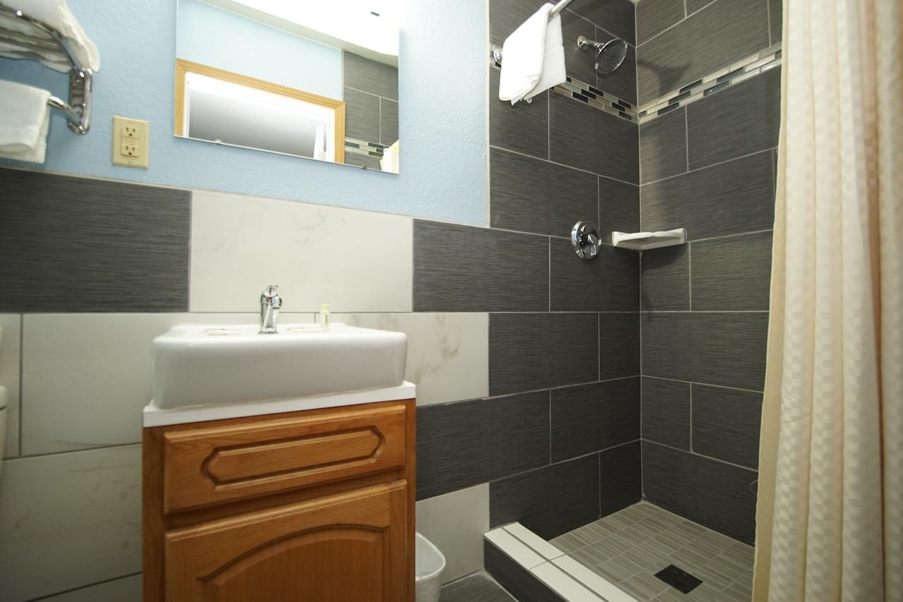 Royal Inn Hudson I-94 ภายนอก รูปภาพ
