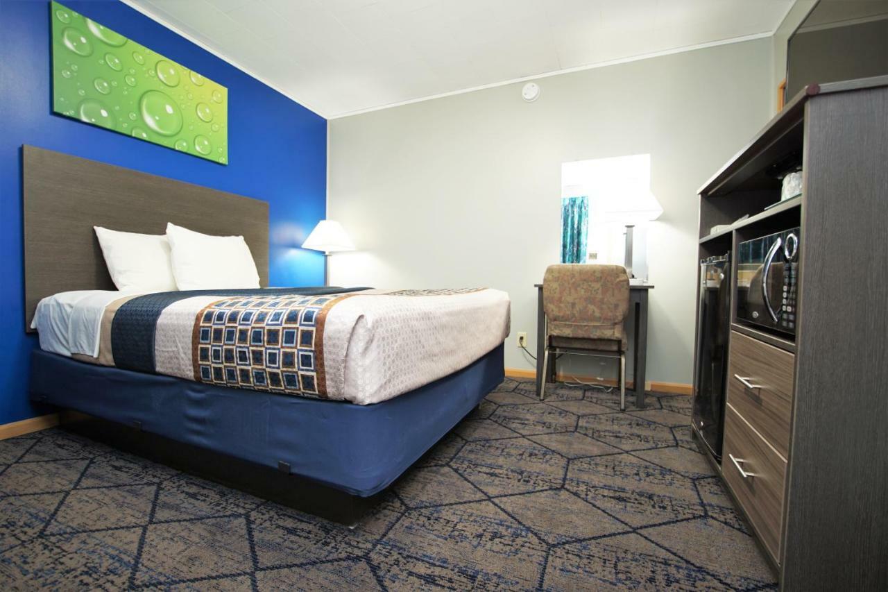 Royal Inn Hudson I-94 ภายนอก รูปภาพ